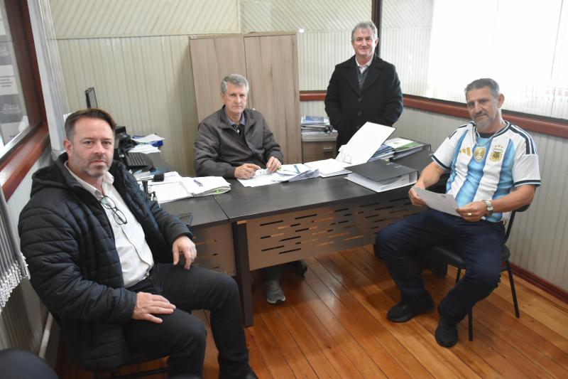 CCJ inicia estudos sobre Regularização Fundiária Urbana em Laranjeiras do Sul